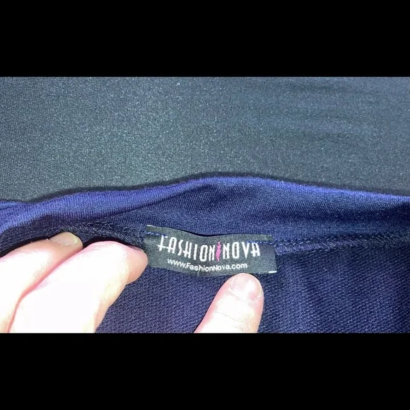 Fashion Nova red white & blue block crop t… - Picture 6 of 8